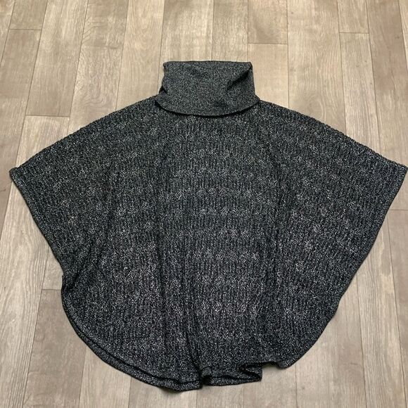 NWOT Chico’s Metallic Silver/Black Turtleneck Pullover Poncho Sweater - Picture 1 of 7